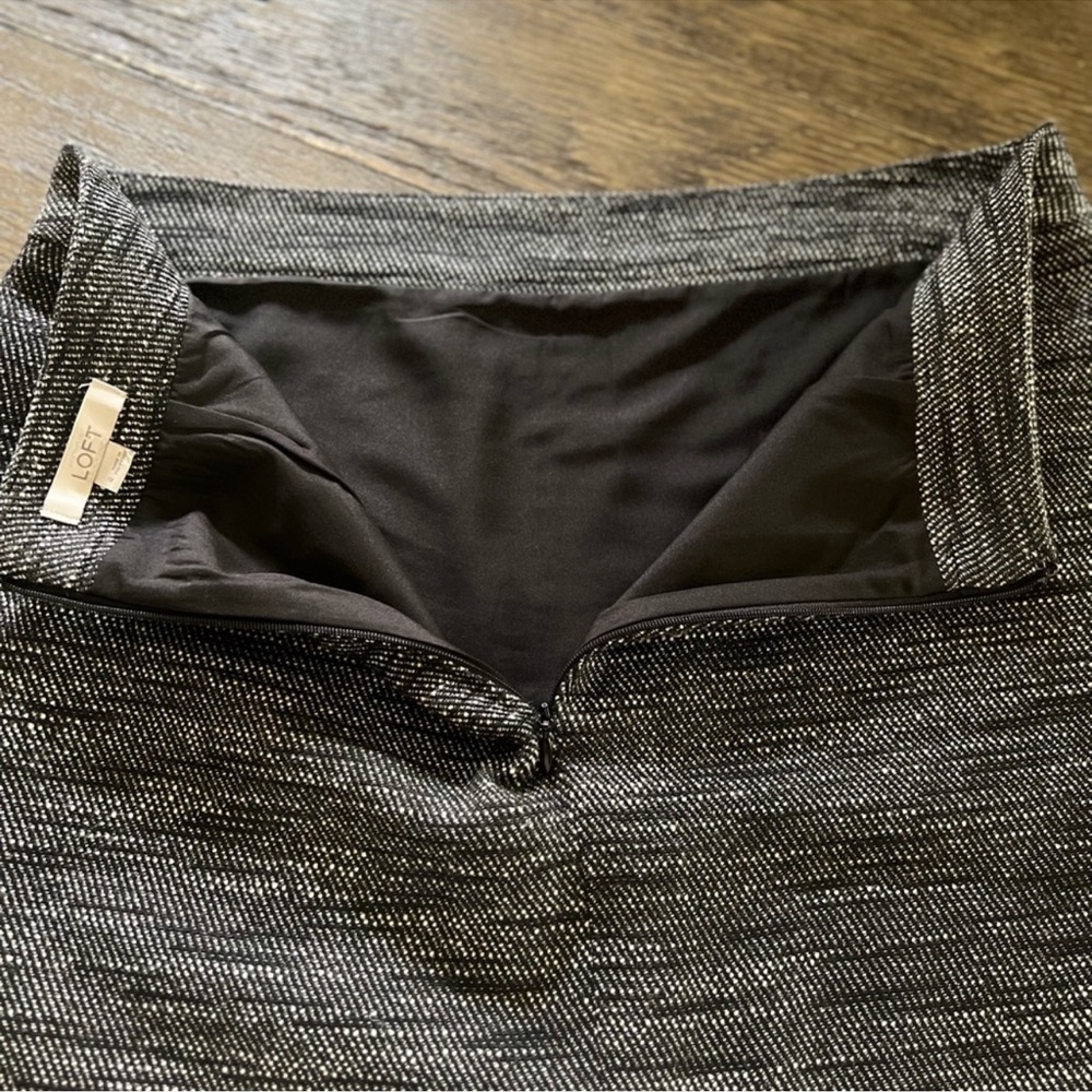 LOFT Mini Skirt - Picture 6 of 7